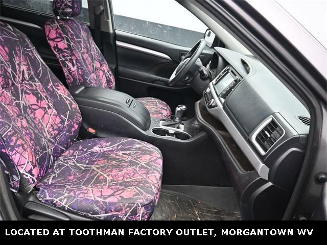 used 2015 Toyota Highlander car, priced at $12,909