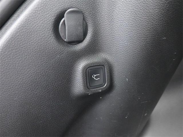 used 2022 Jeep Compass car, priced at $19,396
