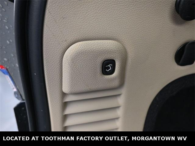used 2019 Jeep Grand Cherokee car, priced at $18,997