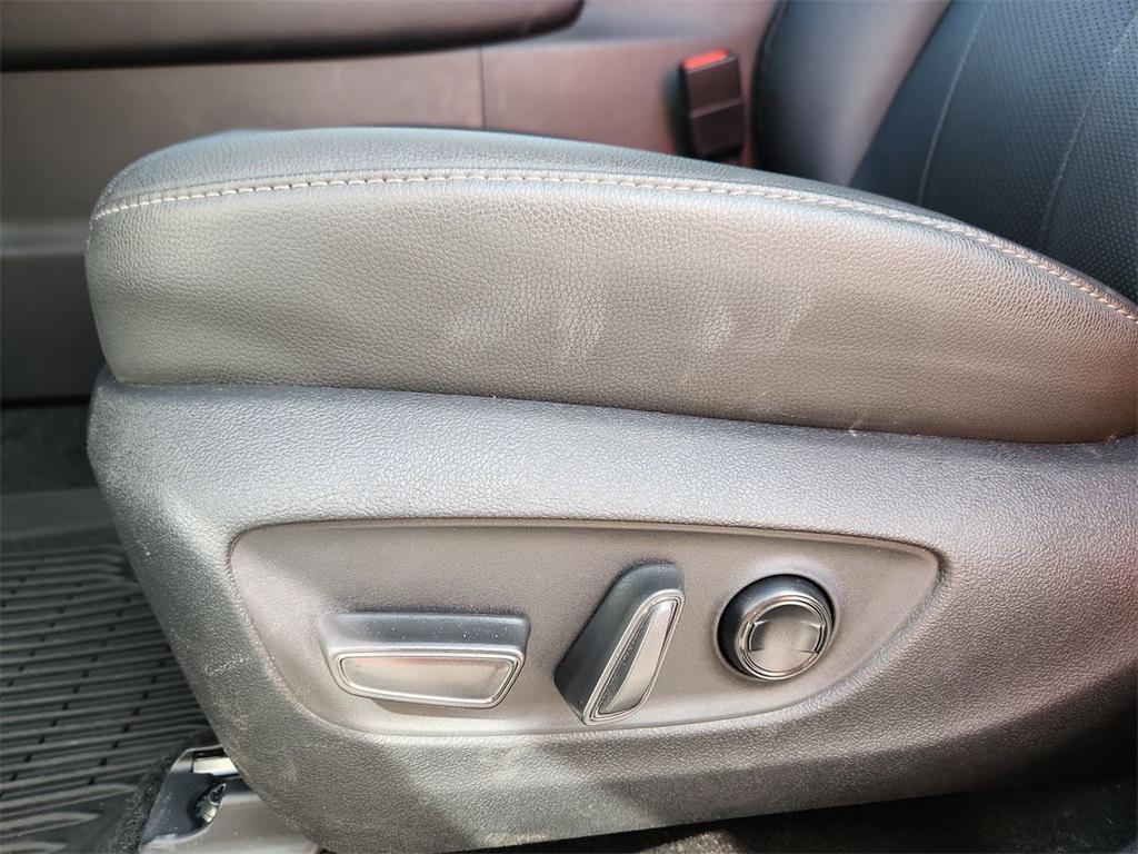 used 2025 Toyota Grand Highlander car, priced at $55,500