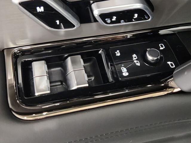 new 2025 Land Rover Range Rover Sport car, priced at $114,842