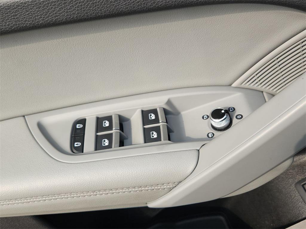 used 2024 Audi Q5 car, priced at $34,759