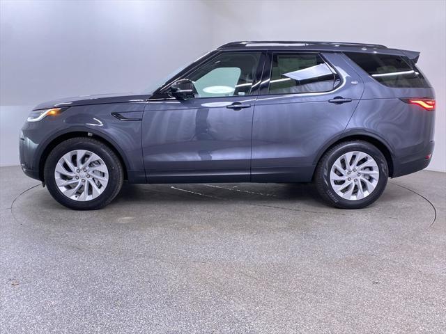 used 2025 Land Rover Discovery car, priced at $58,000