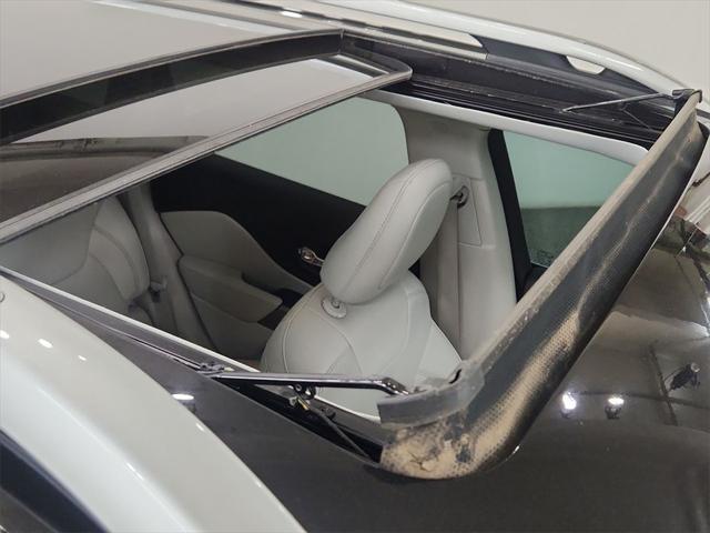 used 2021 Jeep Cherokee car, priced at $25,182