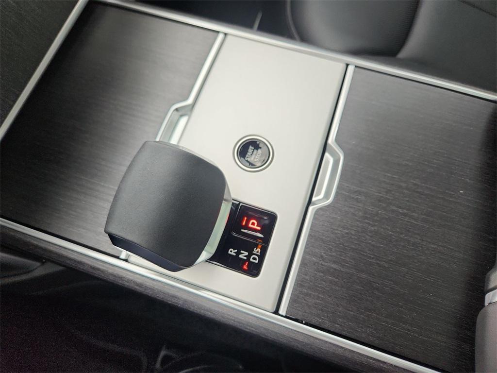 new 2025 Land Rover Range Rover car, priced at $130,512