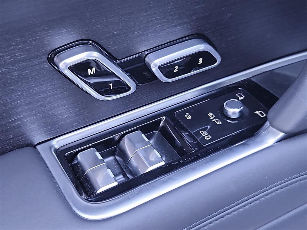 new 2025 Land Rover Range Rover car, priced at $167,311