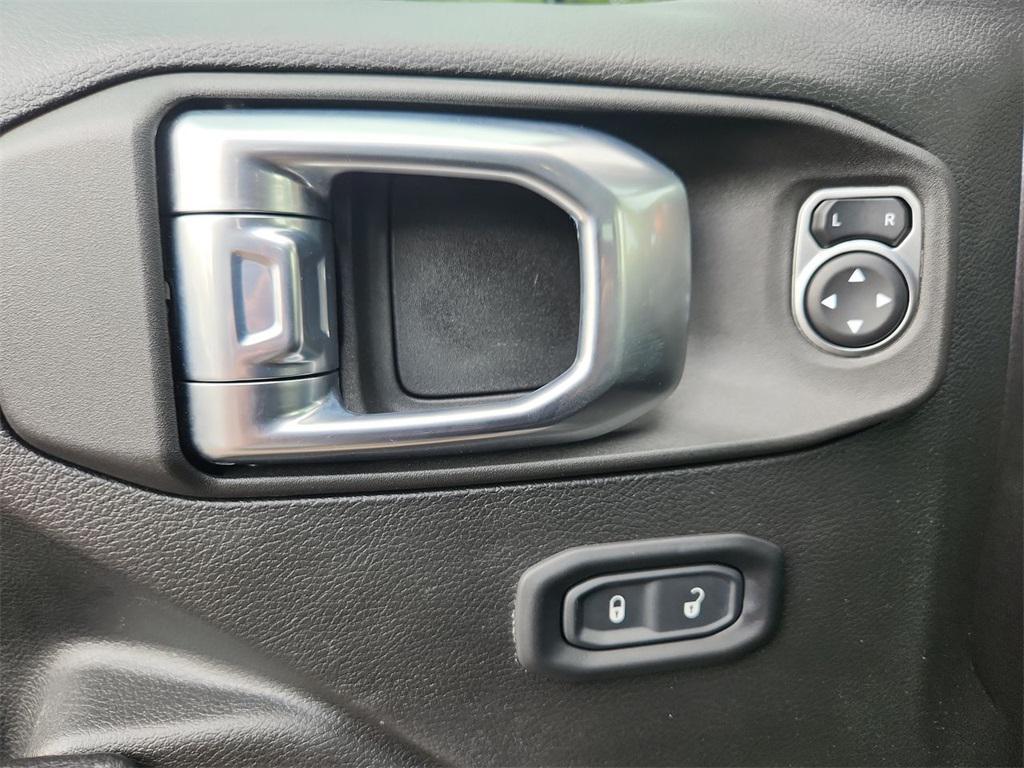 used 2022 Jeep Gladiator car, priced at $36,320