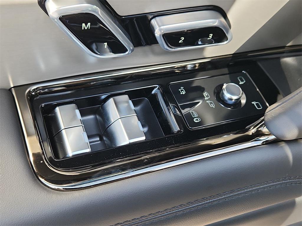 new 2025 Land Rover Range Rover Sport car, priced at $107,511