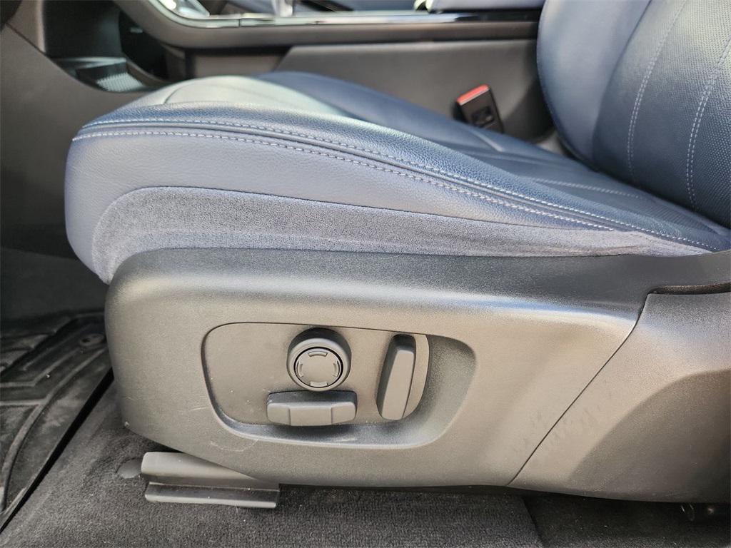 used 2020 Land Rover Range Rover Evoque car, priced at $24,000
