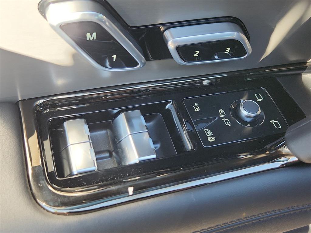 new 2025 Land Rover Range Rover Sport car, priced at $98,121