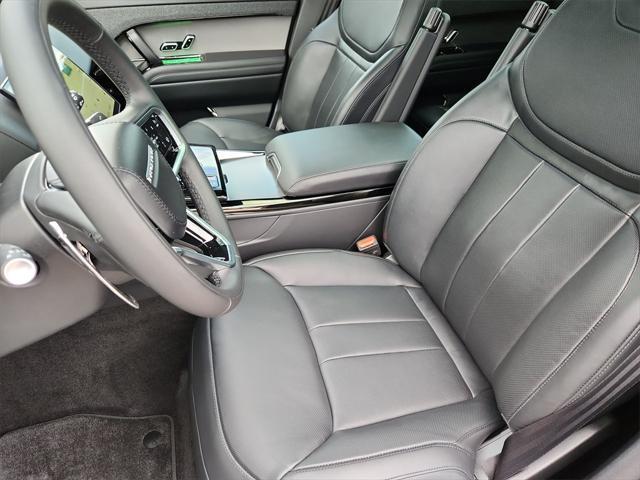 new 2025 Land Rover Range Rover Sport car, priced at $93,052
