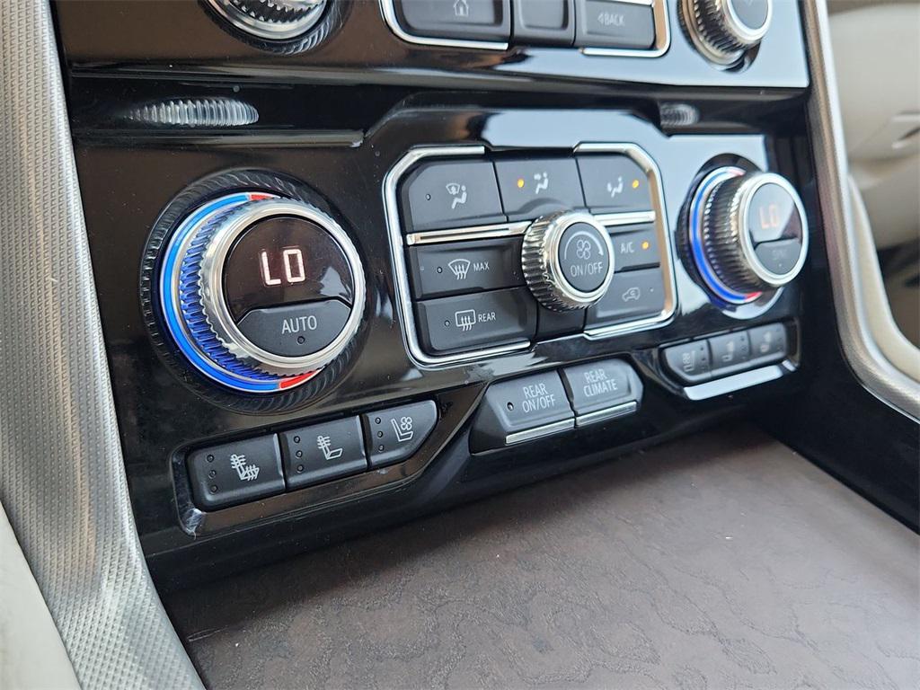 used 2021 GMC Yukon XL car, priced at $51,900
