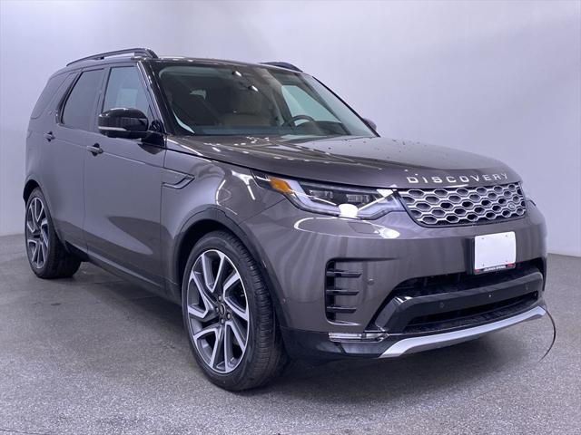 new 2025 Land Rover Discovery car, priced at $87,454