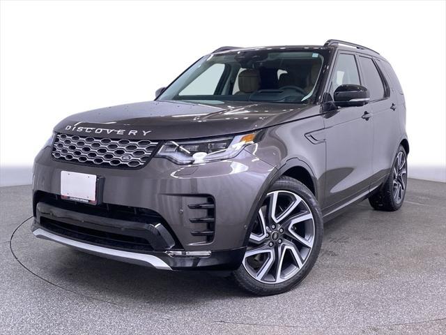 new 2025 Land Rover Discovery car, priced at $87,454