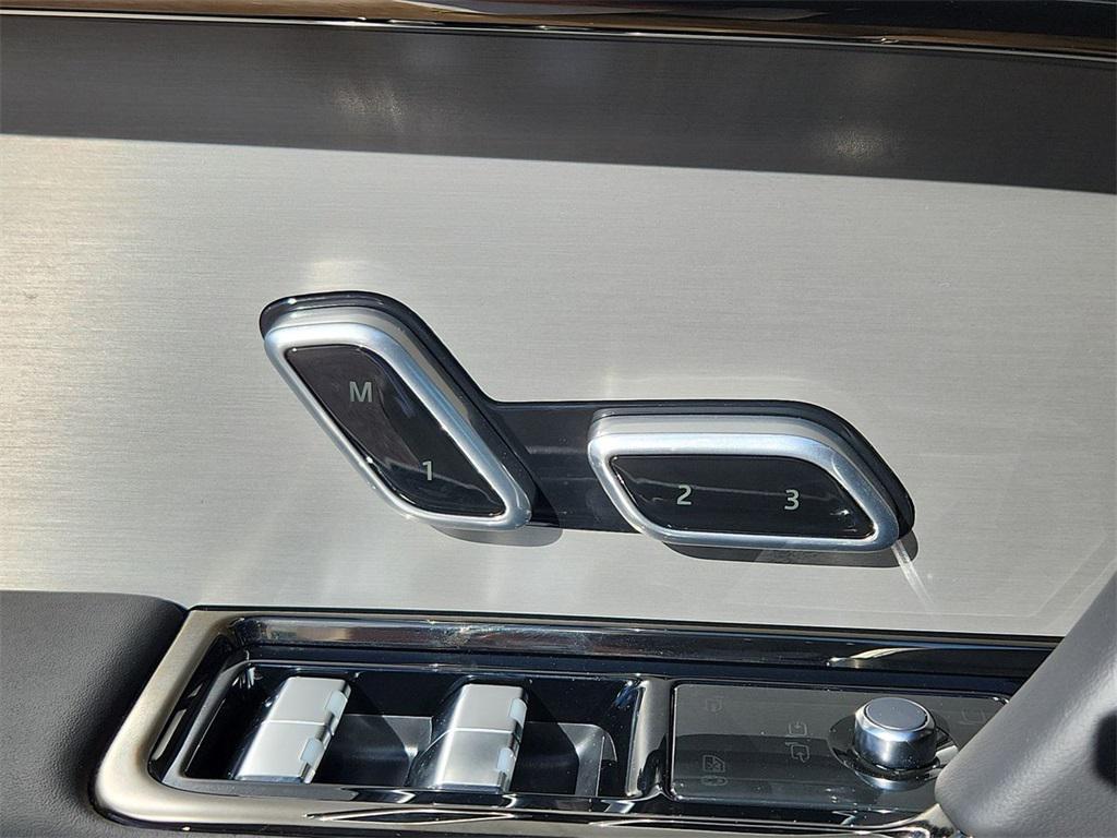 new 2025 Land Rover Range Rover Sport car, priced at $103,943