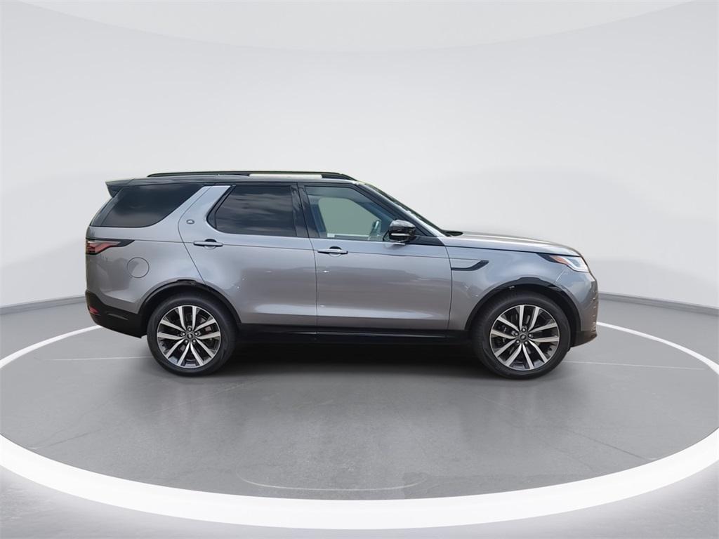 new 2025 Land Rover Discovery car, priced at $88,694