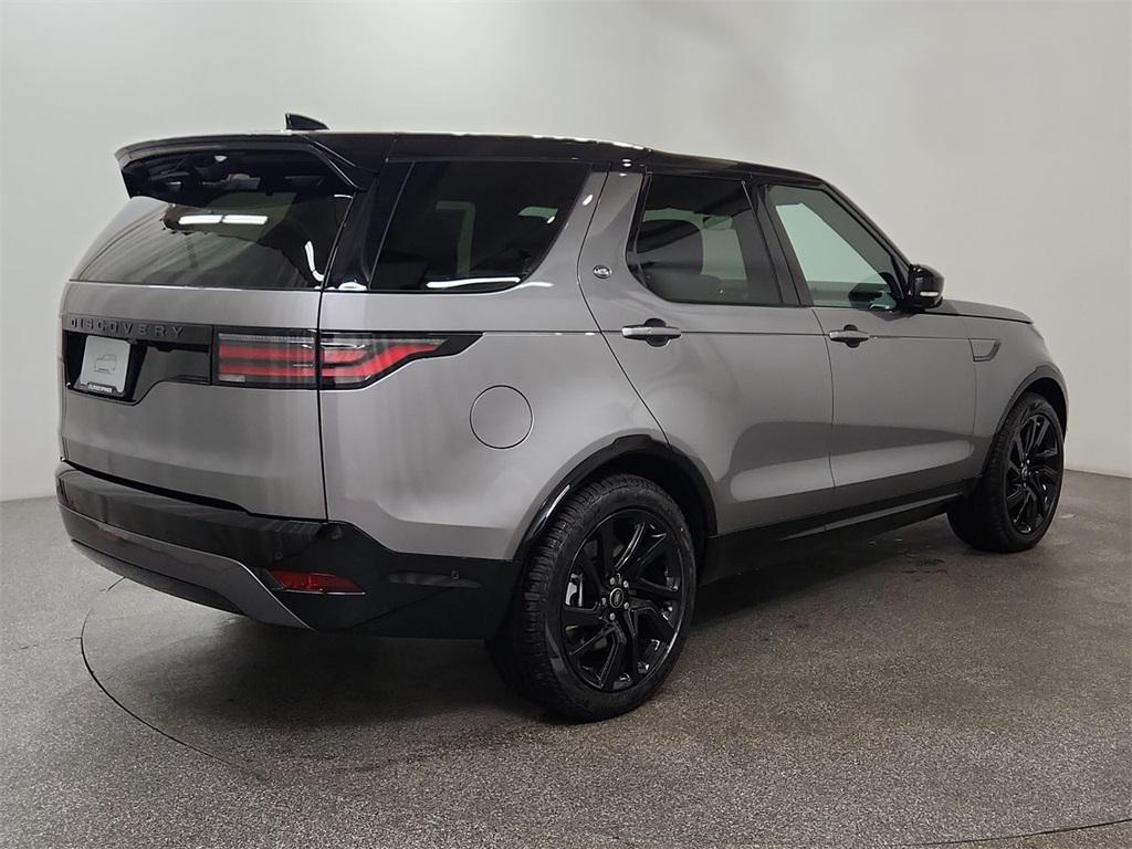 new 2025 Land Rover Discovery car, priced at $74,519