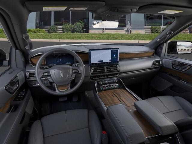 new 2024 Lincoln Navigator car, priced at $97,065