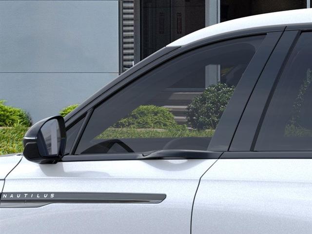 new 2025 Lincoln Nautilus car, priced at $62,270