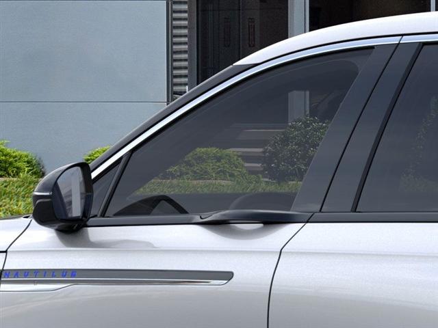 new 2025 Lincoln Nautilus car, priced at $61,520