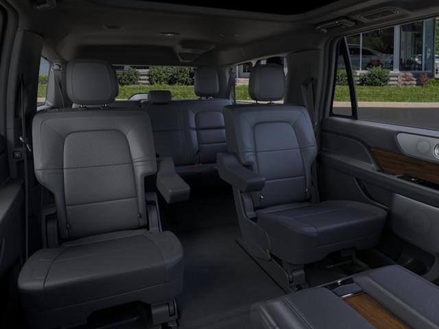new 2024 Lincoln Navigator L car, priced at $105,541