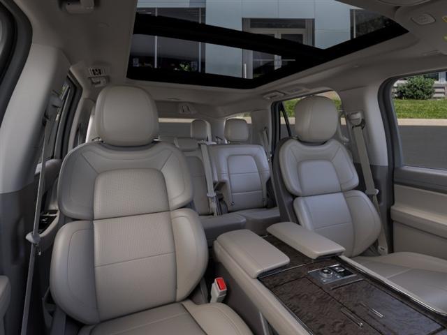 new 2024 Lincoln Navigator car, priced at $85,365