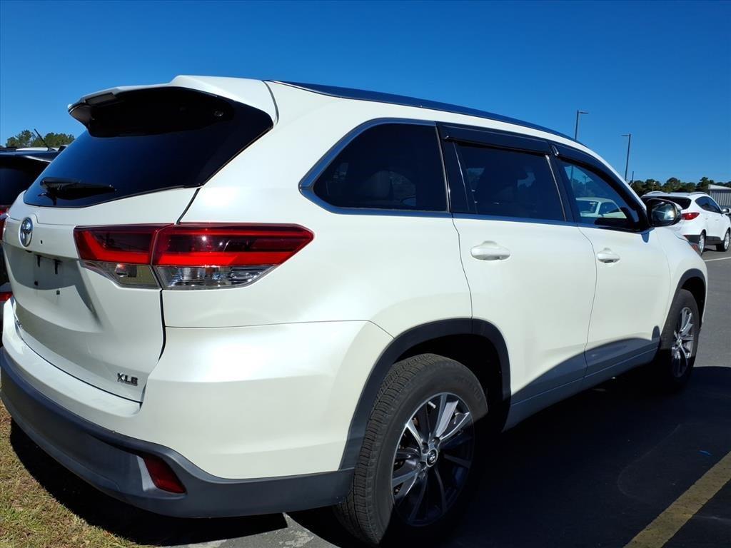 used 2017 Toyota Highlander car, priced at $23,900