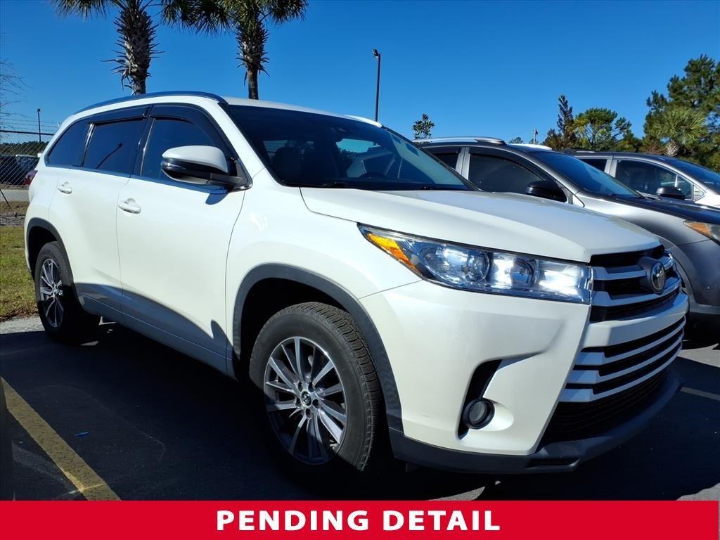 used 2017 Toyota Highlander car, priced at $23,900