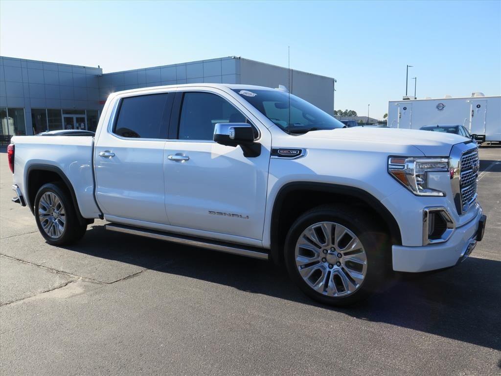 used 2022 GMC Sierra 1500 car, priced at $42,900