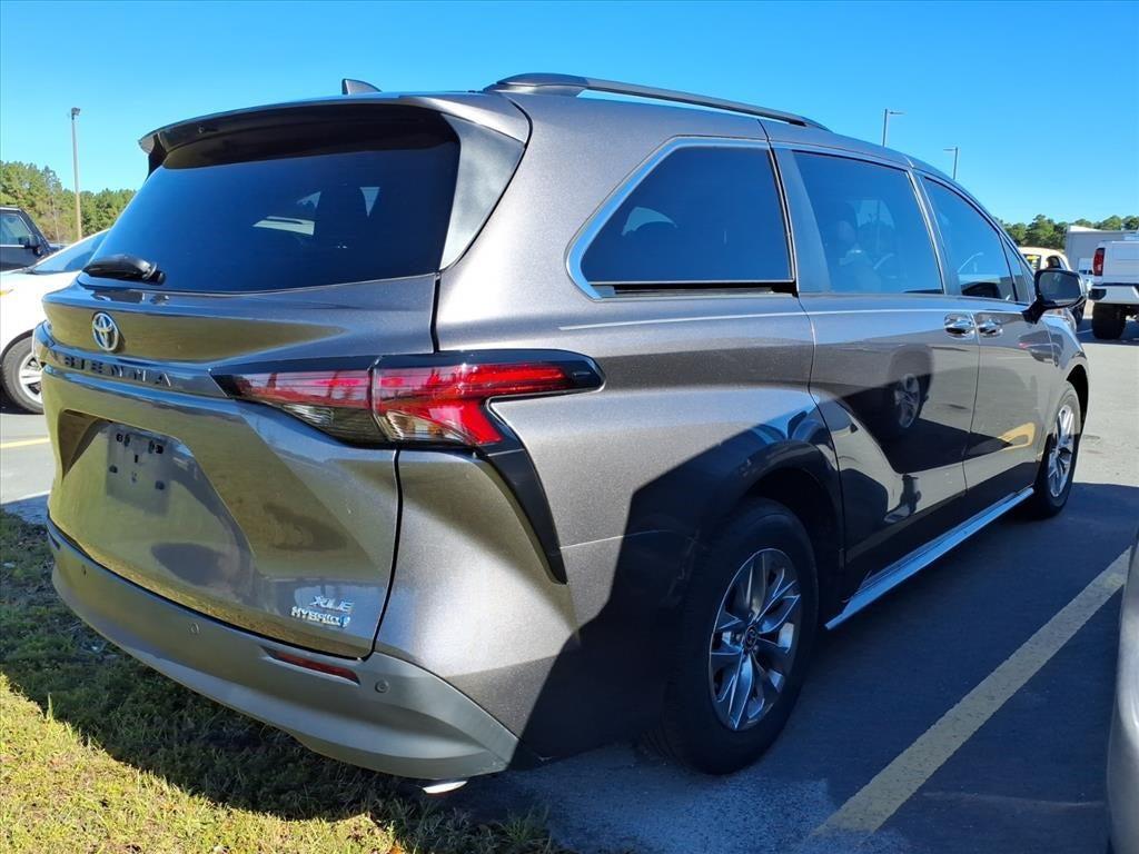 used 2022 Toyota Sienna car, priced at $41,500