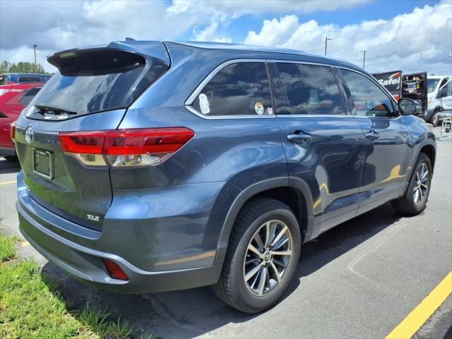 used 2018 Toyota Highlander car, priced at $23,500