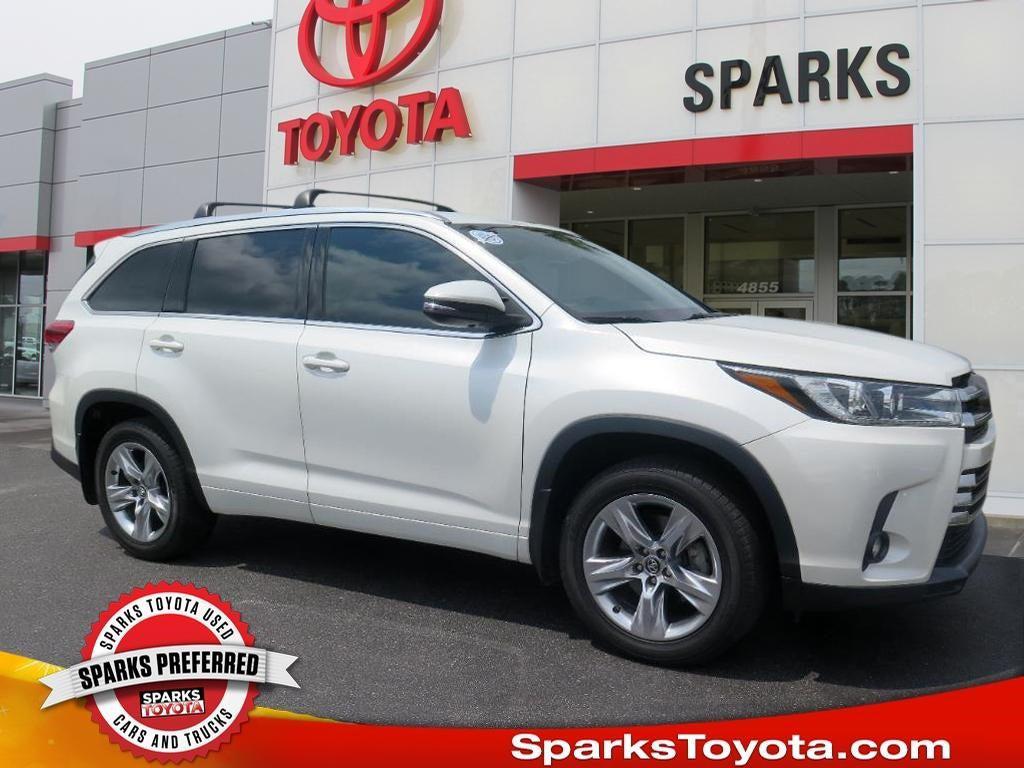 used 2018 Toyota Highlander car, priced at $25,900