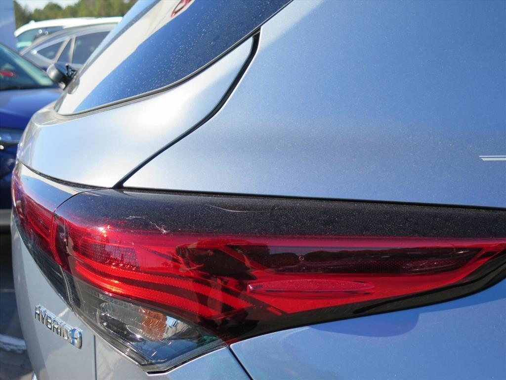 used 2022 Toyota Highlander Hybrid car, priced at $38,900