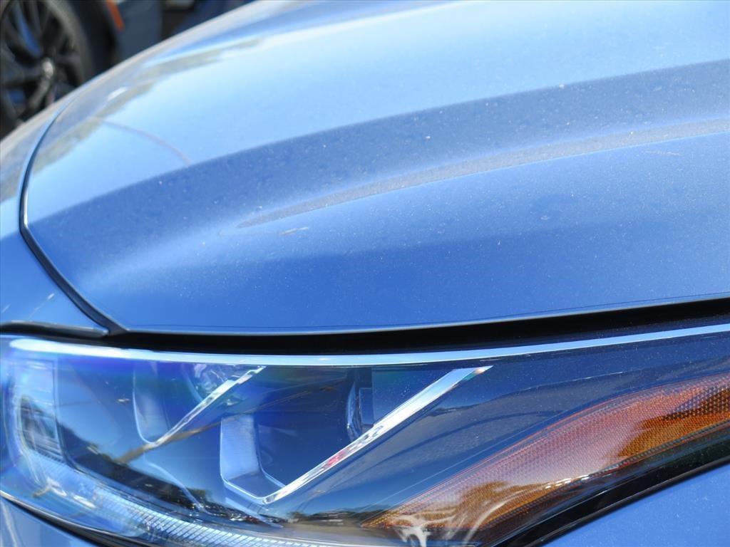 used 2022 Toyota Highlander Hybrid car, priced at $38,900