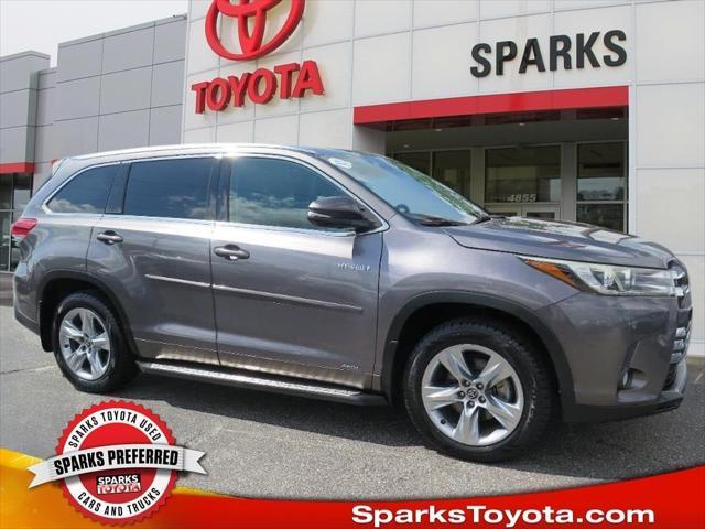 used 2017 Toyota Highlander Hybrid car, priced at $25,900
