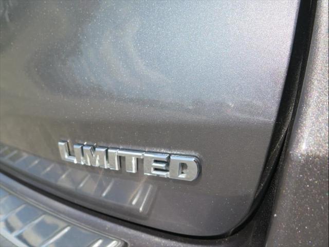 used 2017 Toyota Highlander Hybrid car, priced at $25,900