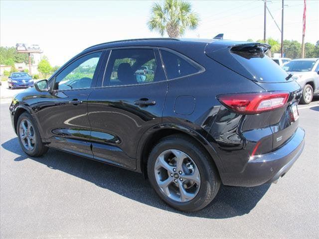 used 2023 Ford Escape car, priced at $30,995