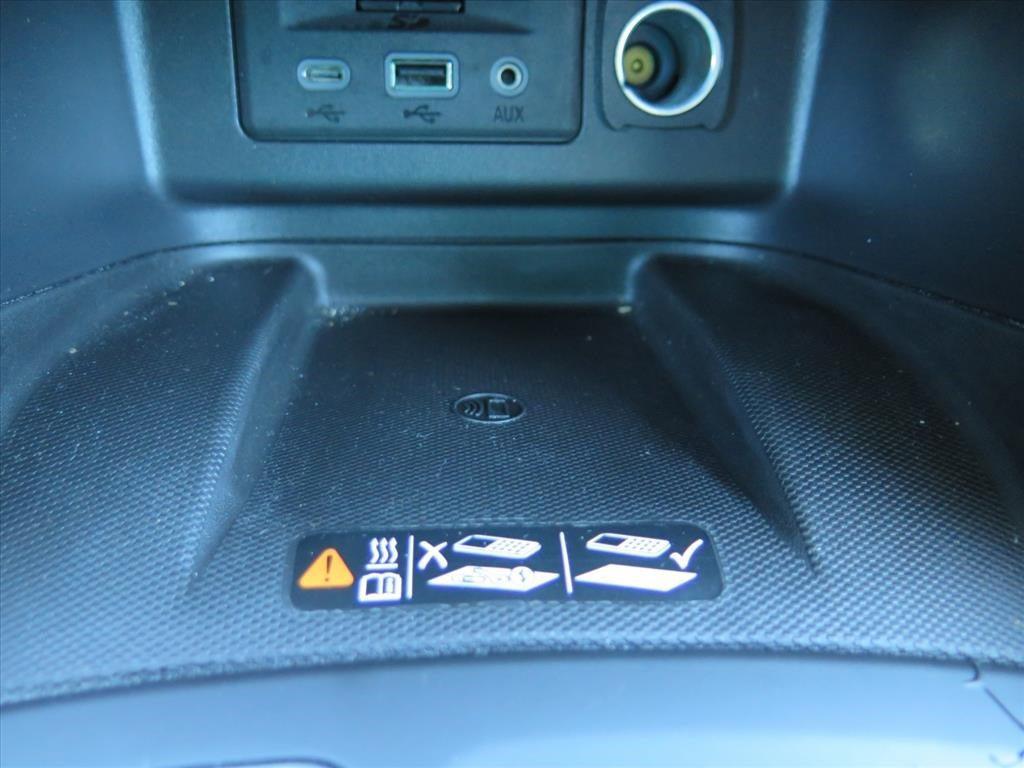 used 2020 Chevrolet Equinox car, priced at $22,900