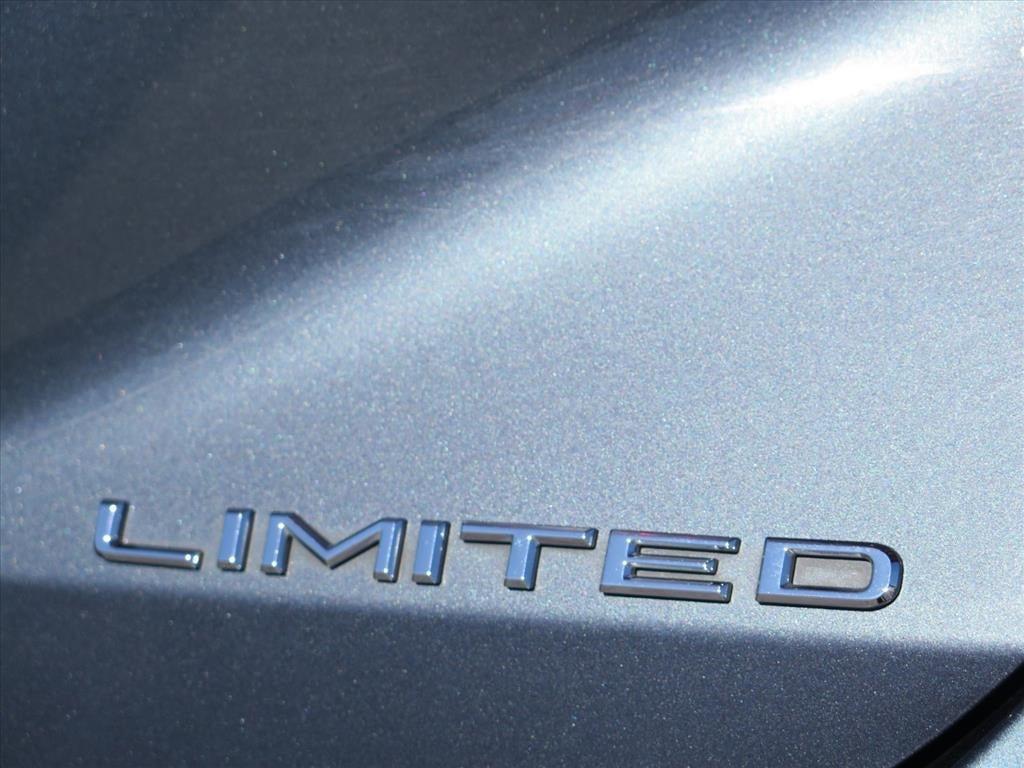 used 2021 Toyota Avalon car, priced at $27,900