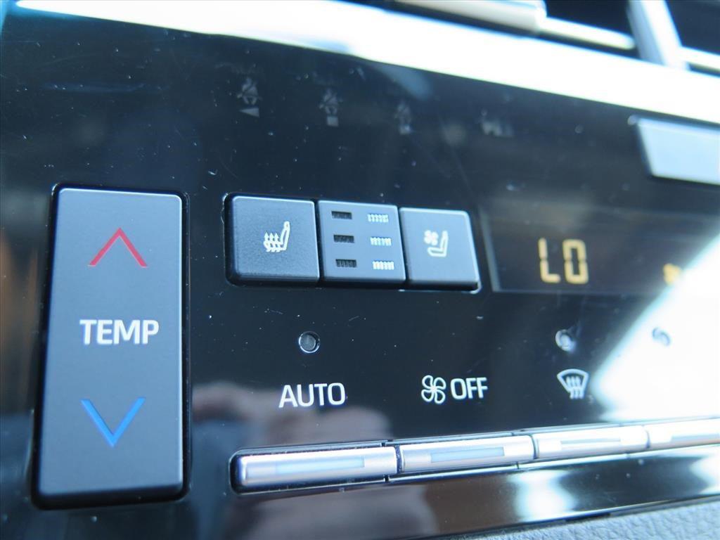 used 2021 Toyota Avalon car, priced at $27,900