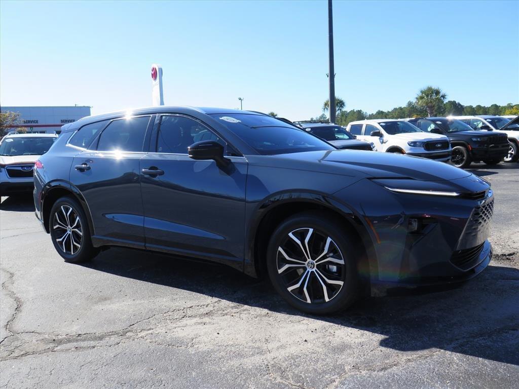 used 2025 Toyota Crown Signia car, priced at $42,900