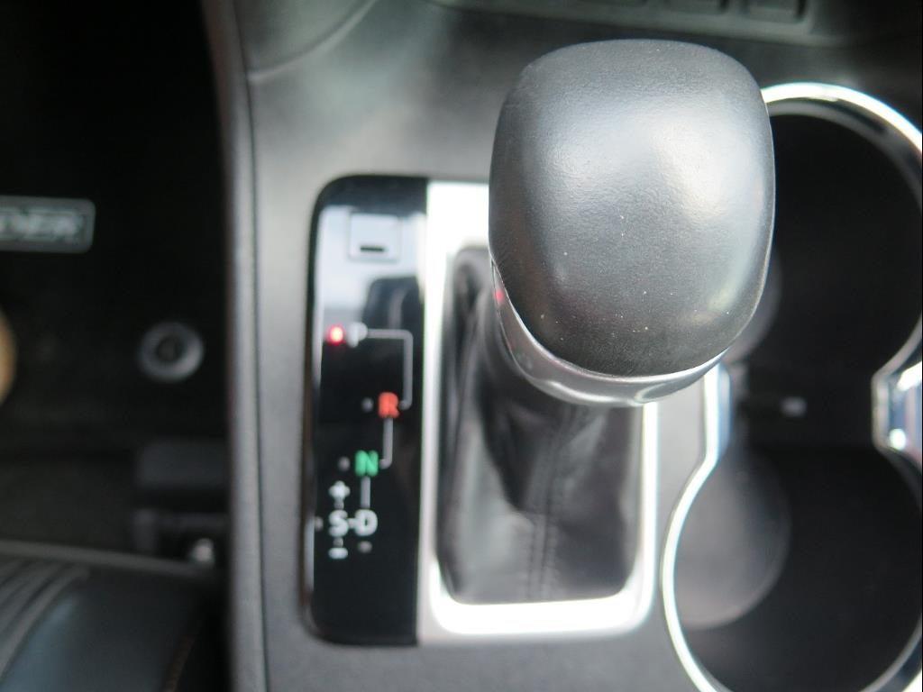 used 2019 Toyota Highlander car, priced at $27,900