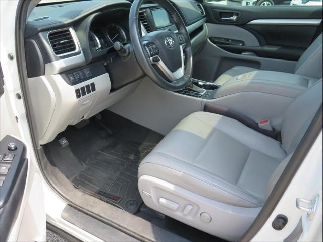 used 2019 Toyota Highlander car, priced at $24,900