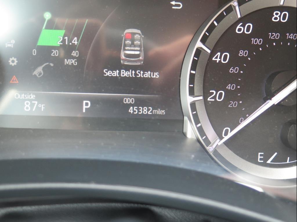 used 2022 Toyota Highlander car, priced at $38,900
