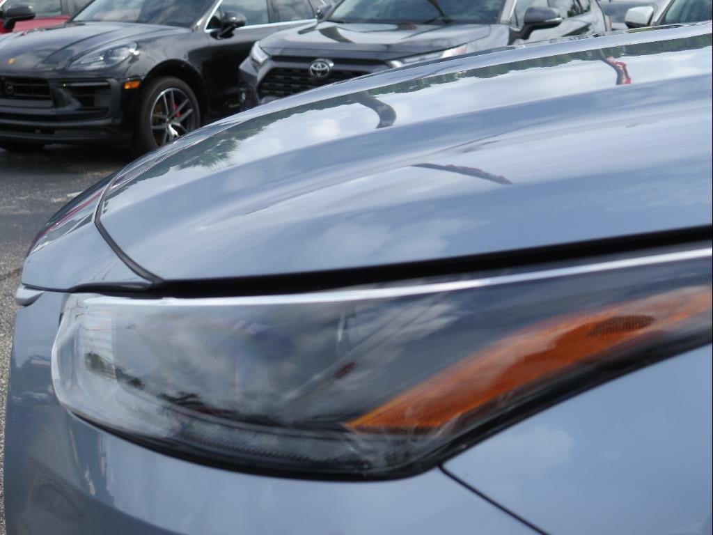 used 2022 Toyota Highlander car, priced at $38,900