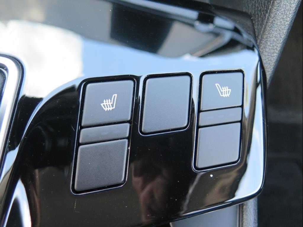 used 2025 Kia Sportage car, priced at $30,900