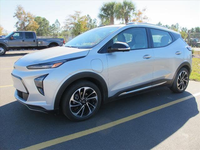 used 2022 Chevrolet Bolt EUV car, priced at $25,900