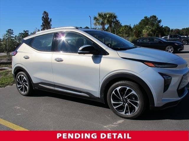 used 2022 Chevrolet Bolt EUV car, priced at $25,900