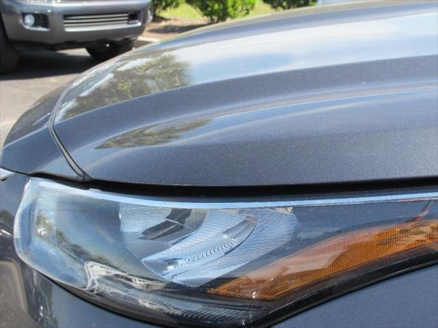 used 2020 Toyota Highlander car, priced at $28,900