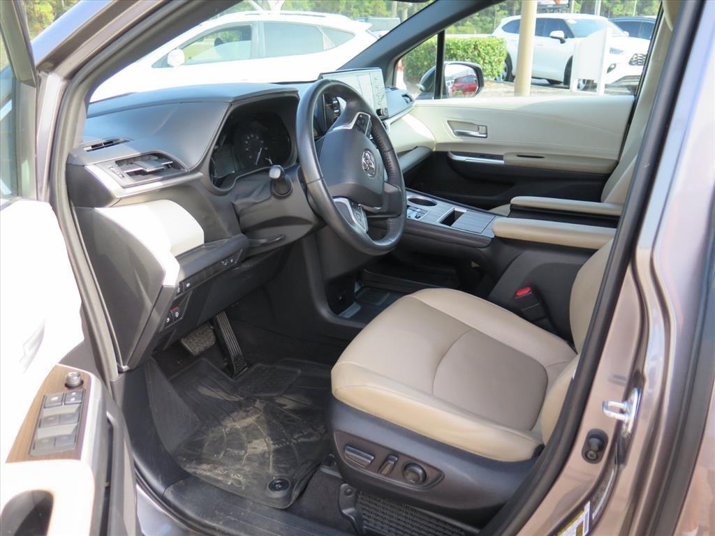 used 2022 Toyota Sienna car, priced at $38,900